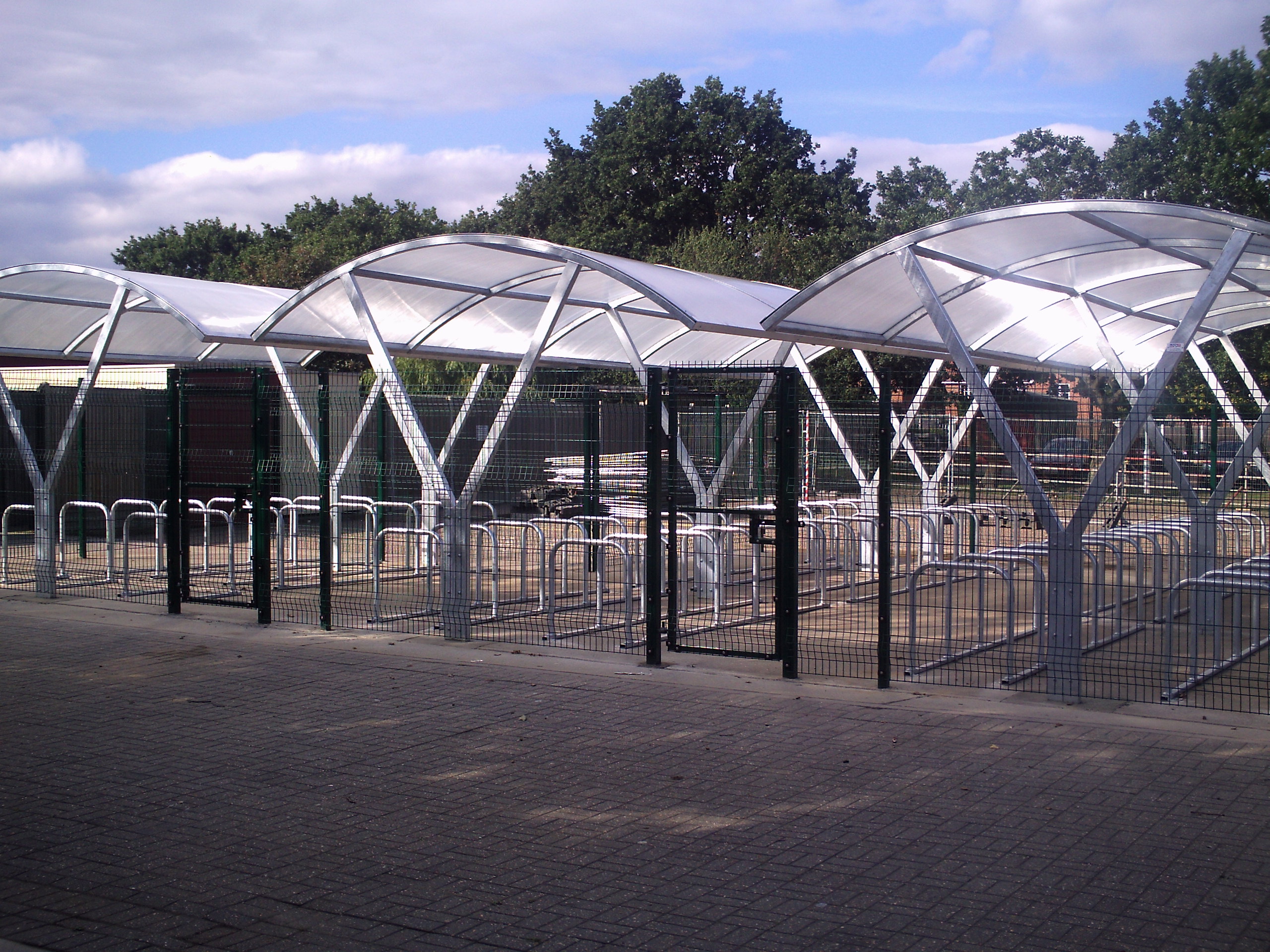 Basic cycle shelter